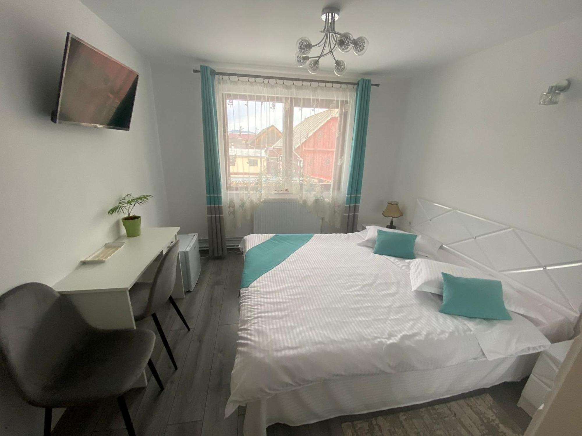 Casa Irina Hotel Mînăstirea Humorului Екстериор снимка